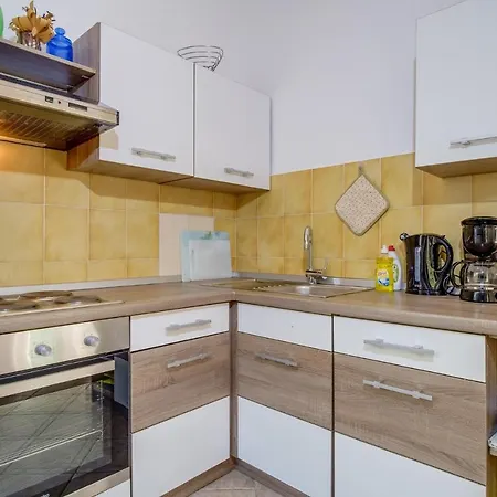 Apartamento In 38399 *
